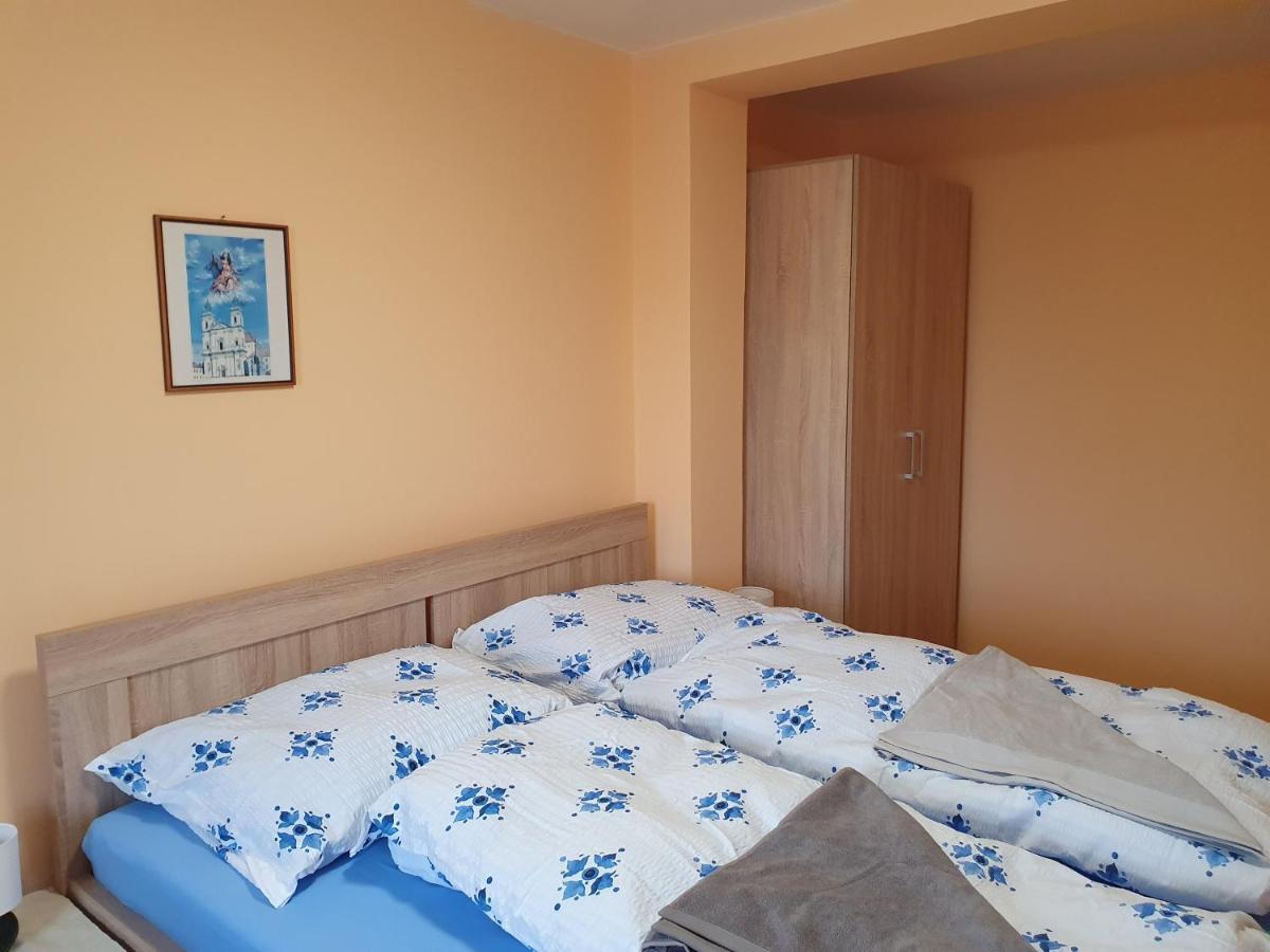 Pension Zeleny Strom Mikulov Exterior foto